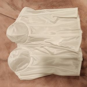 White boned corset, size 36B from David's Bridal